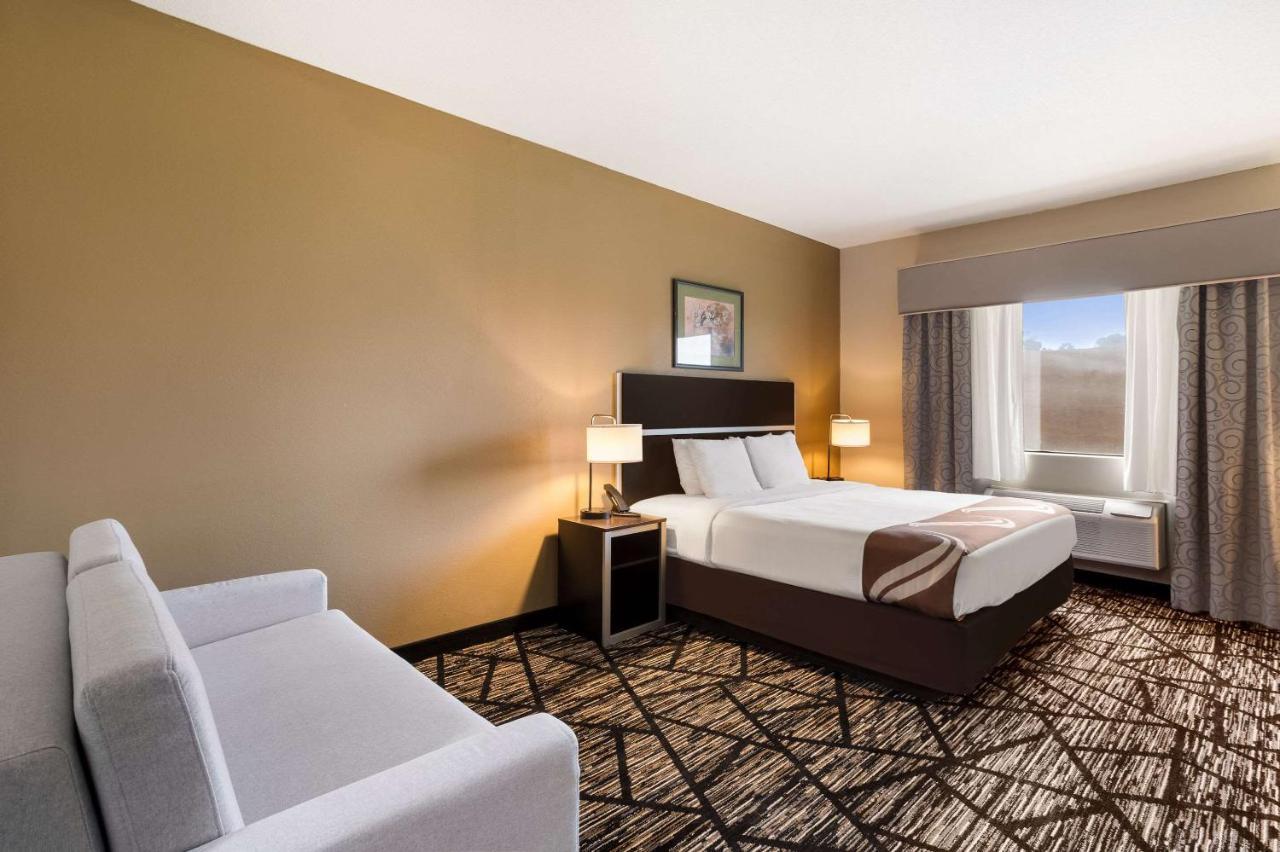 Quality Inn & Suites Pearl-Jackson Kültér fotó
