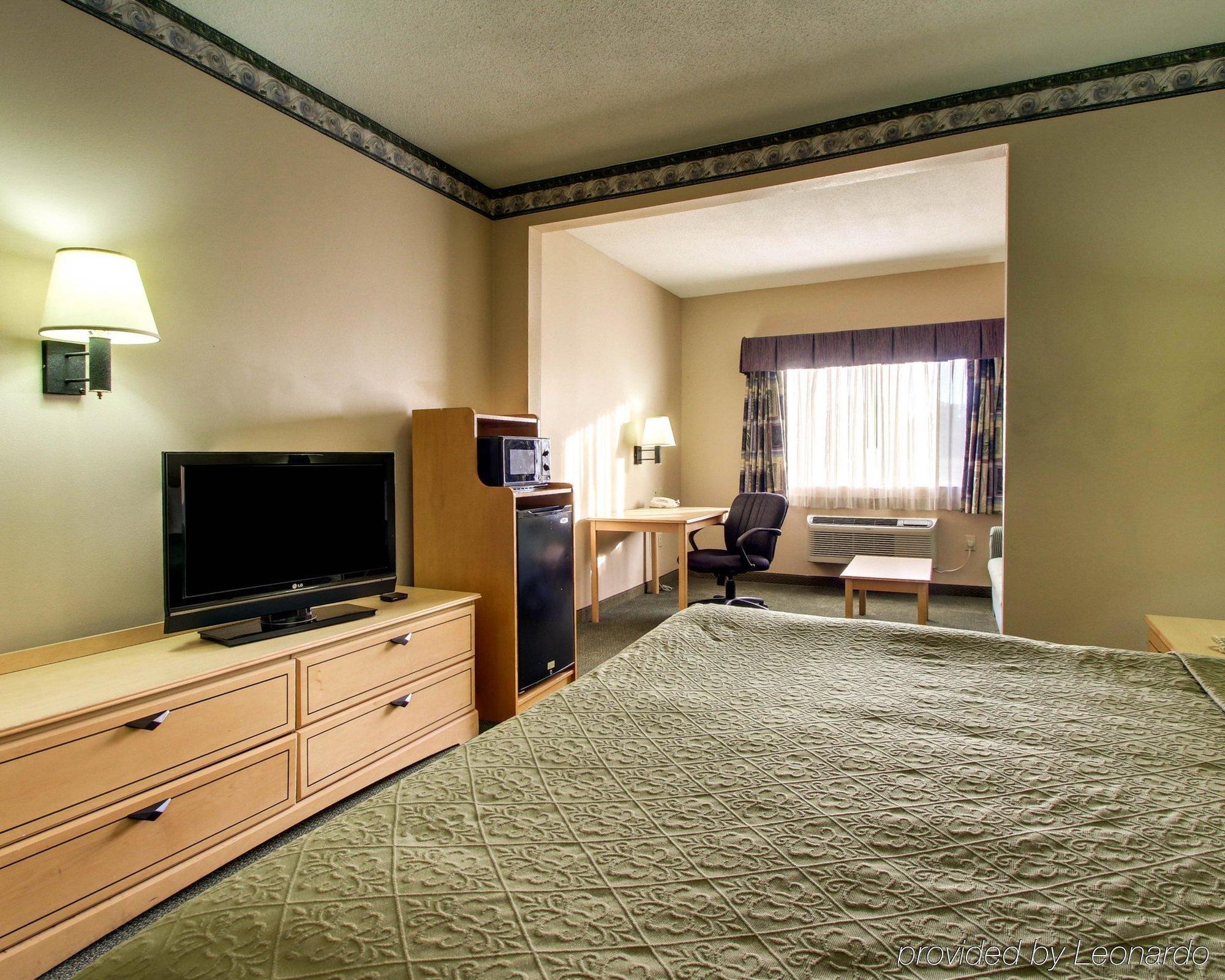 Quality Inn & Suites Pearl-Jackson Kültér fotó