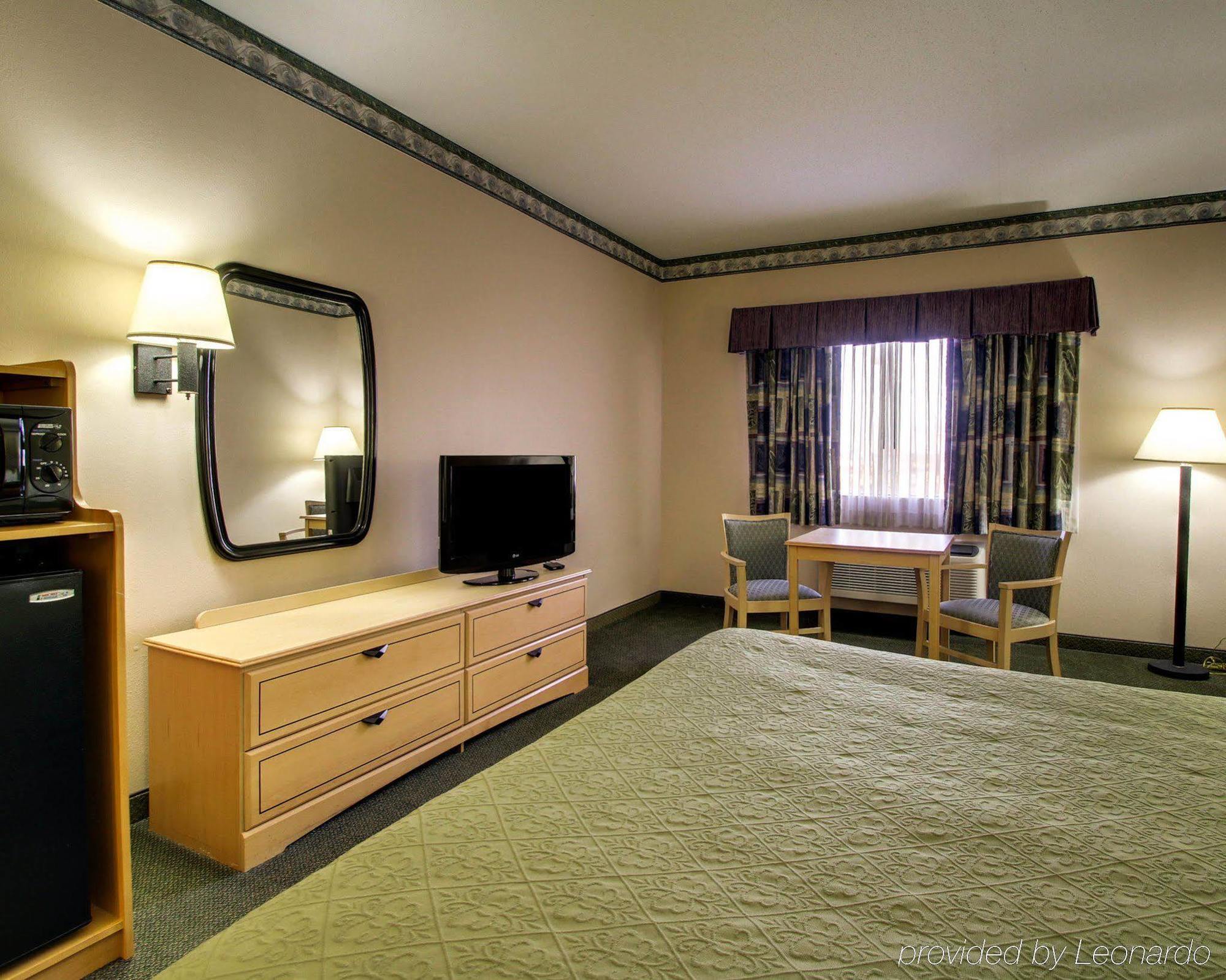 Quality Inn & Suites Pearl-Jackson Kültér fotó